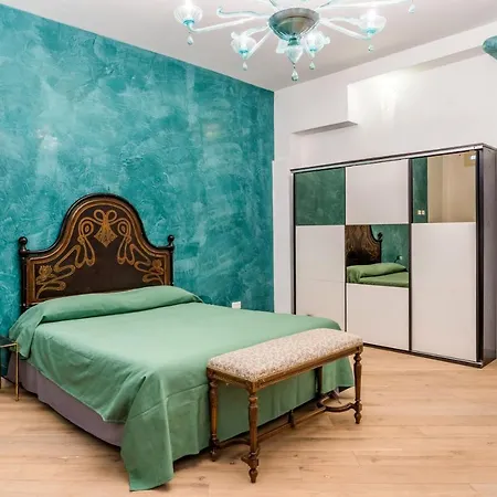 Enjoy Your - Vatican アパート